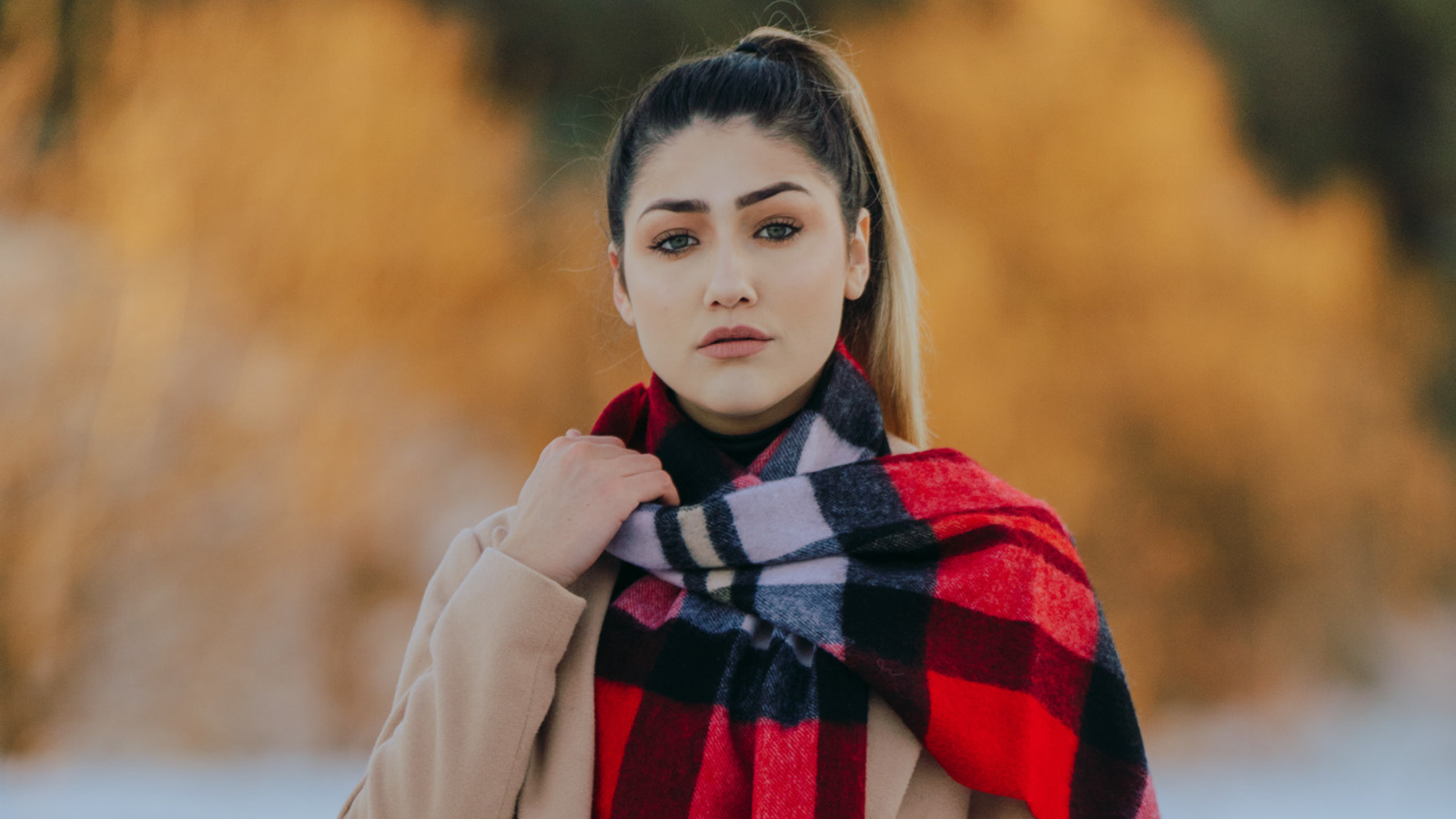 Designer Scottish Check Soft Wool Scarf – Chic Style