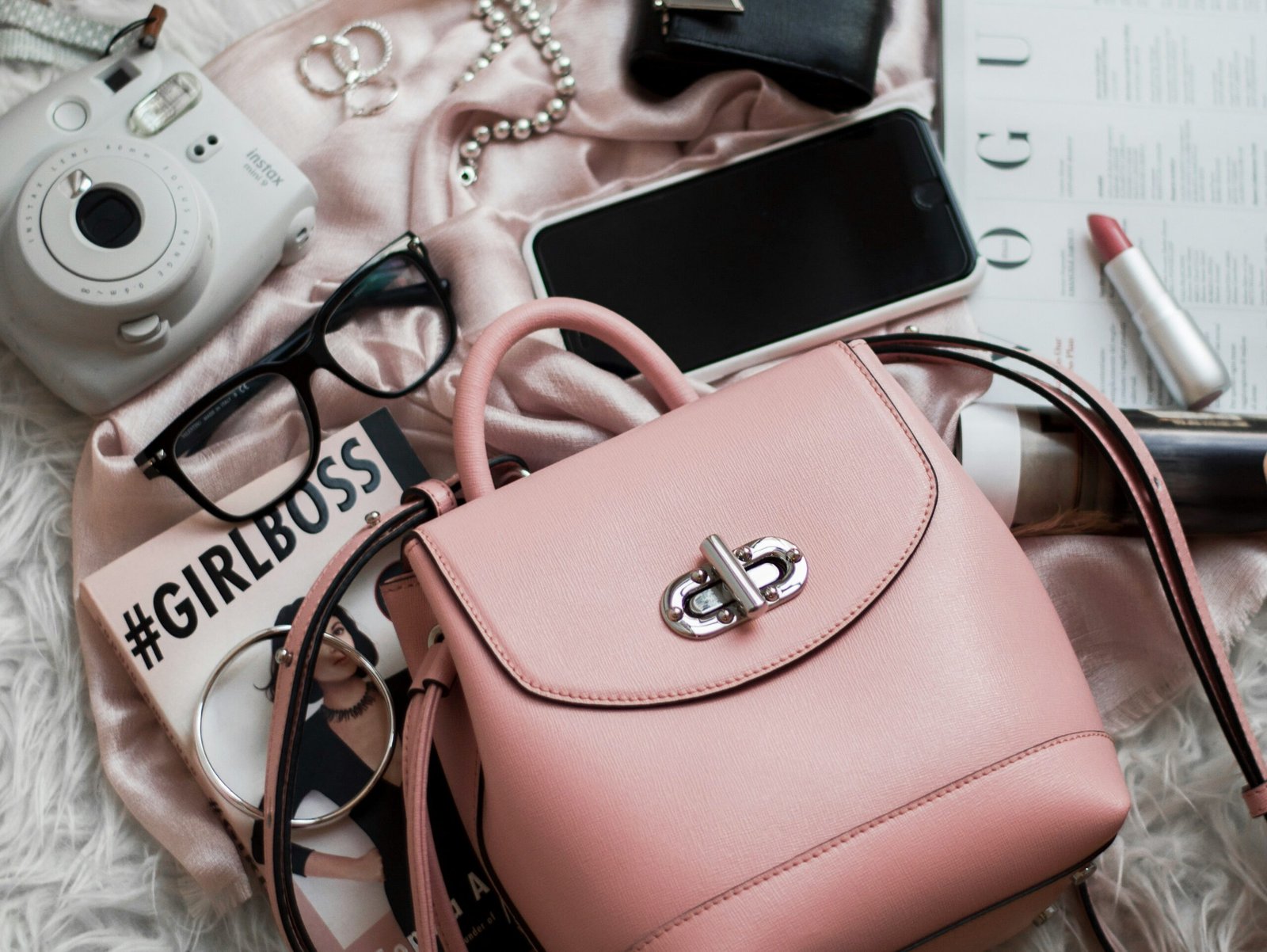 10 Iconic Handbag Brands and Their Must-Have Models